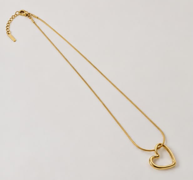 Gold Heart Pendant Necklace